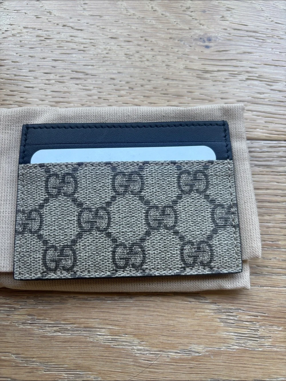 New Gucci GG Pattern Beige & Black Leather Card Holder